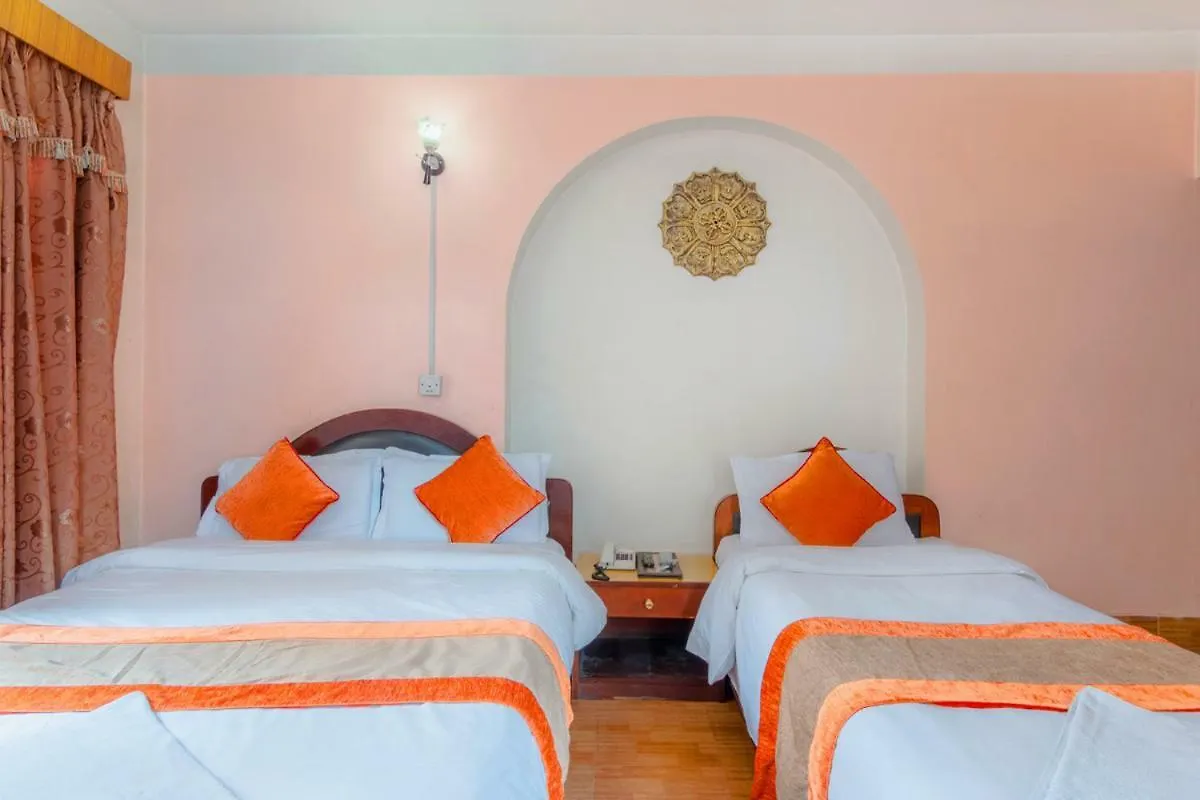 Hotel River Holiday Inn Kathmandu 3*,